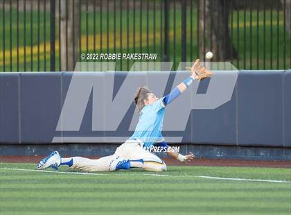 Thumbnail 1 in Brownsboro vs. Sunnyvale (UIL 4A Region II Bi-District Playoff) photogallery.