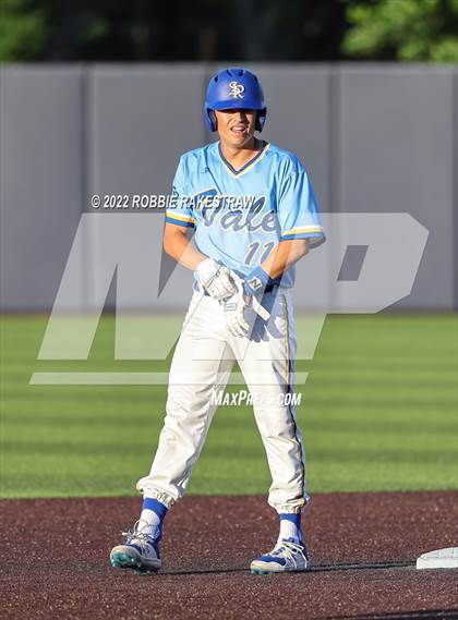 Thumbnail 1 in Brownsboro vs. Sunnyvale (UIL 4A Region II Bi-District Playoff) photogallery.