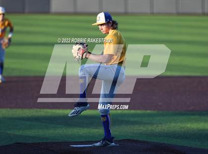 Thumbnail 3 in Brownsboro vs. Sunnyvale (UIL 4A Region II Bi-District Playoff) photogallery.