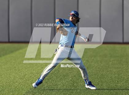 Thumbnail 1 in Brownsboro vs. Sunnyvale (UIL 4A Region II Bi-District Playoff) photogallery.