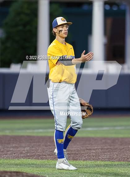 Thumbnail 1 in Brownsboro vs. Sunnyvale (UIL 4A Region II Bi-District Playoff) photogallery.
