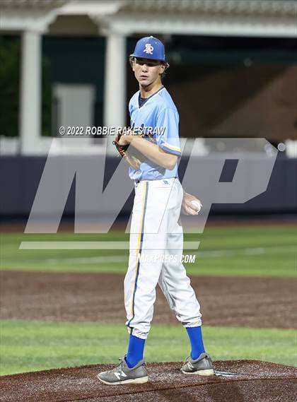 Thumbnail 1 in Brownsboro vs. Sunnyvale (UIL 4A Region II Bi-District Playoff) photogallery.