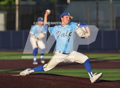 Thumbnail 2 in Brownsboro vs. Sunnyvale (UIL 4A Region II Bi-District Playoff) photogallery.