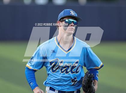 Thumbnail 2 in Brownsboro vs. Sunnyvale (UIL 4A Region II Bi-District Playoff) photogallery.