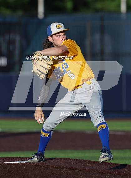 Thumbnail 2 in Brownsboro vs. Sunnyvale (UIL 4A Region II Bi-District Playoff) photogallery.