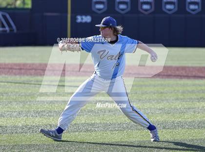 Thumbnail 1 in Brownsboro vs. Sunnyvale (UIL 4A Region II Bi-District Playoff) photogallery.