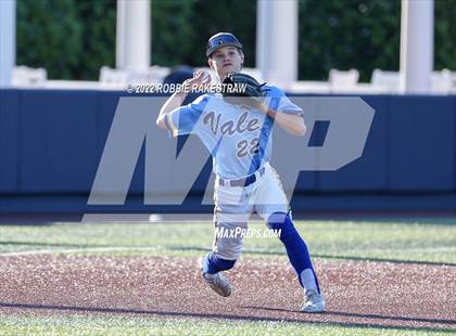 Thumbnail 2 in Brownsboro vs. Sunnyvale (UIL 4A Region II Bi-District Playoff) photogallery.