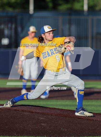Thumbnail 2 in Brownsboro vs. Sunnyvale (UIL 4A Region II Bi-District Playoff) photogallery.