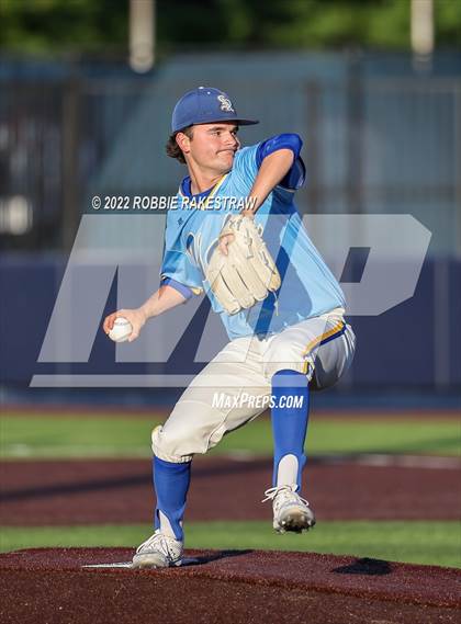 Thumbnail 1 in Brownsboro vs. Sunnyvale (UIL 4A Region II Bi-District Playoff) photogallery.
