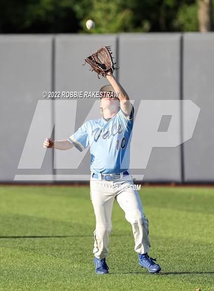 Thumbnail 2 in Brownsboro vs. Sunnyvale (UIL 4A Region II Bi-District Playoff) photogallery.