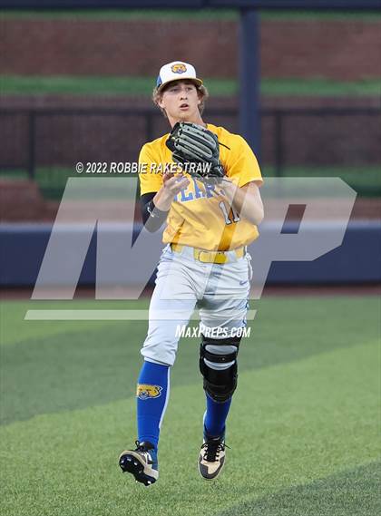 Thumbnail 2 in Brownsboro vs. Sunnyvale (UIL 4A Region II Bi-District Playoff) photogallery.