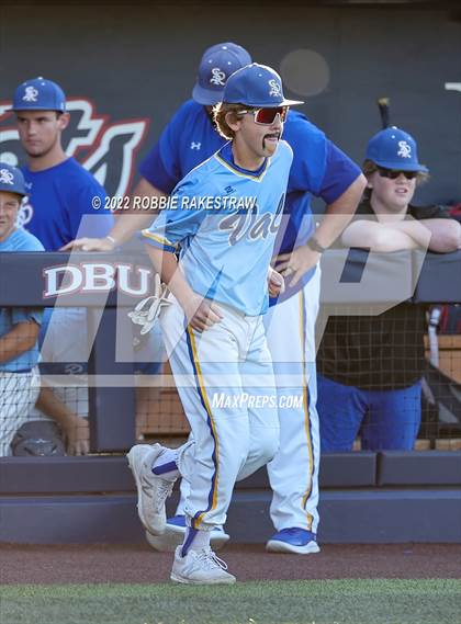Thumbnail 1 in Brownsboro vs. Sunnyvale (UIL 4A Region II Bi-District Playoff) photogallery.