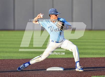 Thumbnail 2 in Brownsboro vs. Sunnyvale (UIL 4A Region II Bi-District Playoff) photogallery.