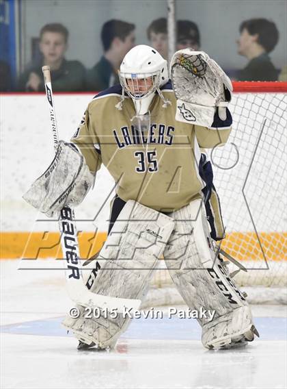 Thumbnail 2 in Notre Dame Catholic vs. Glastonbury (CIAC D1 Quarterfinal) photogallery.