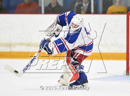Thumbnail 1 in Notre Dame Catholic vs. Glastonbury (CIAC D1 Quarterfinal) photogallery.