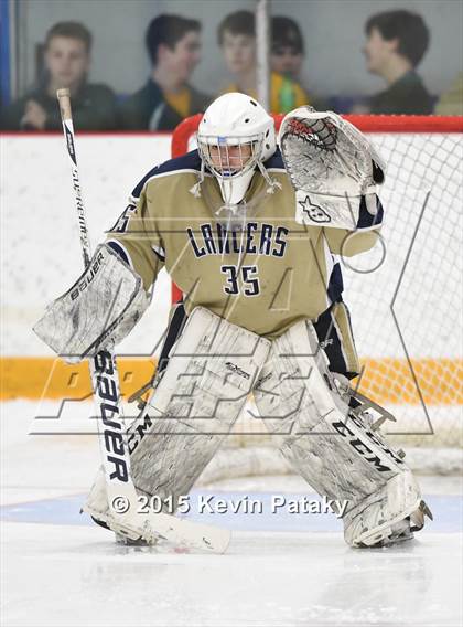 Thumbnail 3 in Notre Dame Catholic vs. Glastonbury (CIAC D1 Quarterfinal) photogallery.