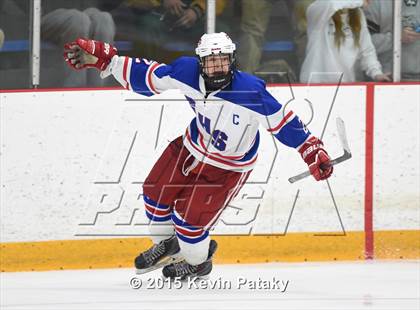 Thumbnail 3 in Notre Dame Catholic vs. Glastonbury (CIAC D1 Quarterfinal) photogallery.