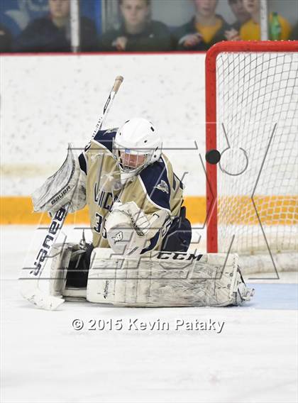 Thumbnail 2 in Notre Dame Catholic vs. Glastonbury (CIAC D1 Quarterfinal) photogallery.