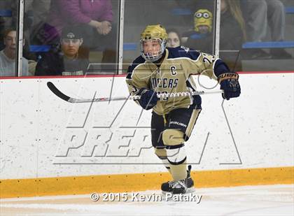 Thumbnail 3 in Notre Dame Catholic vs. Glastonbury (CIAC D1 Quarterfinal) photogallery.