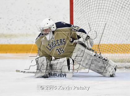Thumbnail 3 in Notre Dame Catholic vs. Glastonbury (CIAC D1 Quarterfinal) photogallery.