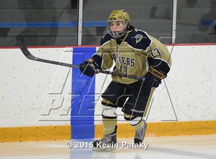 Thumbnail 2 in Notre Dame Catholic vs. Glastonbury (CIAC D1 Quarterfinal) photogallery.