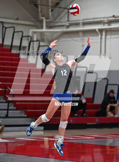 Thumbnail 3 in Marin Catholic vs Branson photogallery.