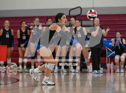 Thumbnail 3 in Marin Catholic vs Branson photogallery.