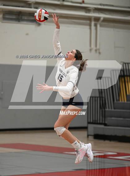 Thumbnail 2 in Marin Catholic vs Branson photogallery.