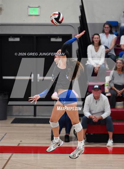 Thumbnail 3 in Marin Catholic vs Branson photogallery.