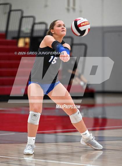 Thumbnail 3 in Marin Catholic vs Branson photogallery.
