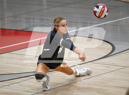 Thumbnail 3 in Marin Catholic vs Branson photogallery.