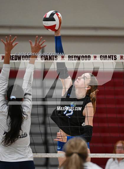Thumbnail 2 in Marin Catholic vs Branson photogallery.