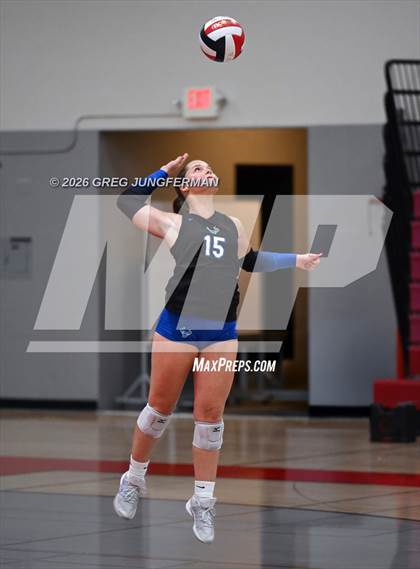 Thumbnail 1 in Marin Catholic vs Branson photogallery.