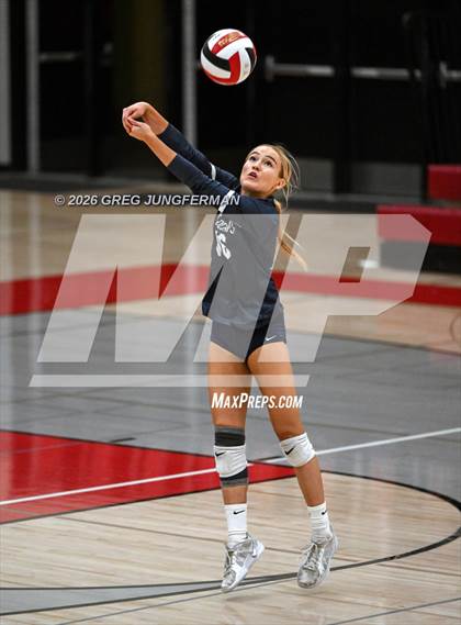 Thumbnail 2 in Marin Catholic vs Branson photogallery.