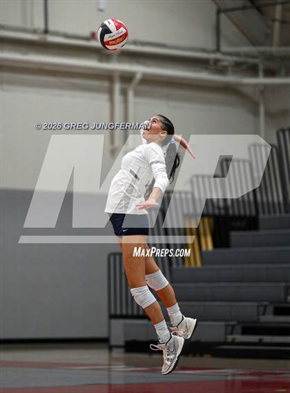 Thumbnail 1 in Marin Catholic vs Branson photogallery.