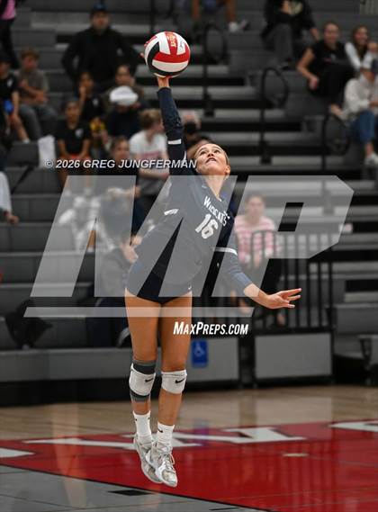 Thumbnail 3 in Marin Catholic vs Branson photogallery.