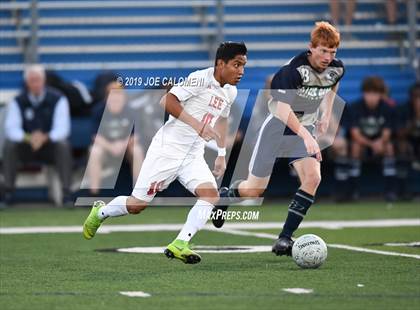 Thumbnail 3 in Lee [Robert E.] vs College Park (UIL 6A Semifinal) photogallery.