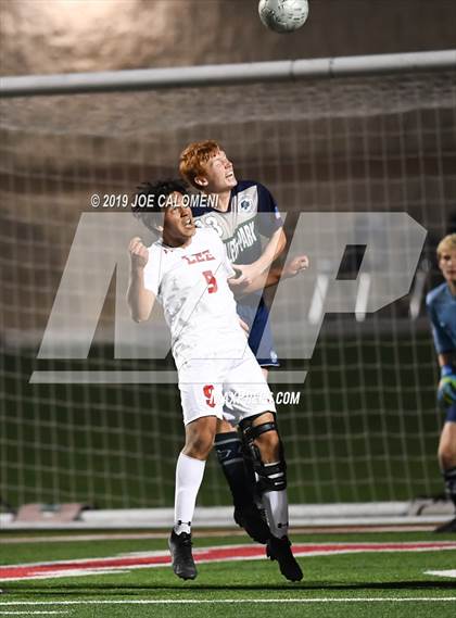 Thumbnail 2 in Lee [Robert E.] vs College Park (UIL 6A Semifinal) photogallery.