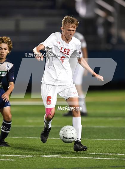 Thumbnail 2 in Lee [Robert E.] vs College Park (UIL 6A Semifinal) photogallery.