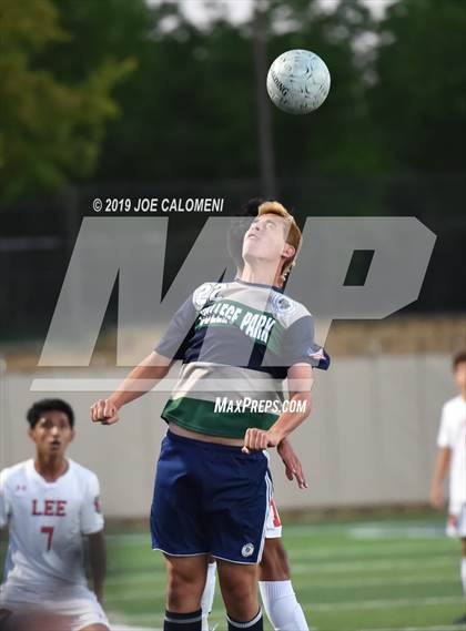 Thumbnail 1 in Lee [Robert E.] vs College Park (UIL 6A Semifinal) photogallery.