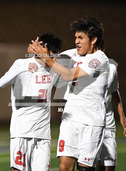 Thumbnail 1 in Lee [Robert E.] vs College Park (UIL 6A Semifinal) photogallery.