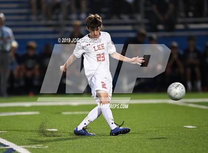 Thumbnail 3 in Lee [Robert E.] vs College Park (UIL 6A Semifinal) photogallery.
