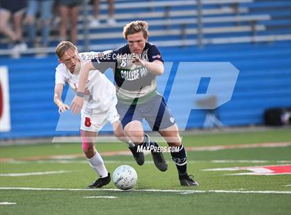 Thumbnail 2 in Lee [Robert E.] vs College Park (UIL 6A Semifinal) photogallery.