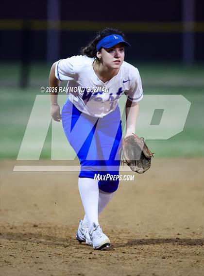 Thumbnail 2 in Fowler @ Sanger West photogallery.