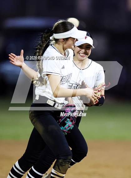 Thumbnail 1 in Fowler @ Sanger West photogallery.