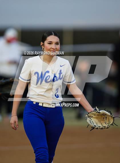 Thumbnail 1 in Fowler @ Sanger West photogallery.