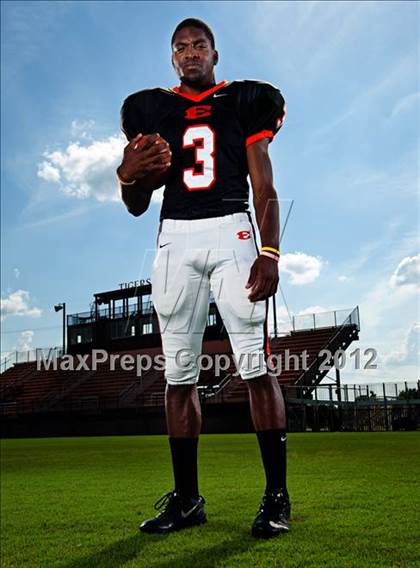 Thumbnail 2 in Ensworth (Preseason Top 25 Photo Shoot)  photogallery.