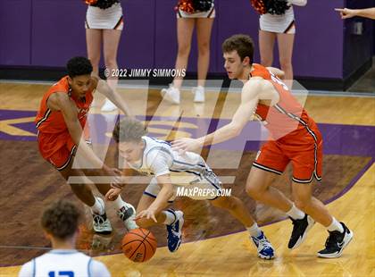 Thumbnail 1 in Normal Community vs. Quincy (IHSA 4A Sectional Finals) photogallery.