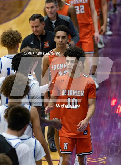 Thumbnail 1 in Normal Community vs. Quincy (IHSA 4A Sectional Finals) photogallery.