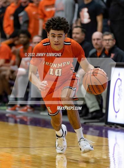 Thumbnail 3 in Normal Community vs. Quincy (IHSA 4A Sectional Finals) photogallery.